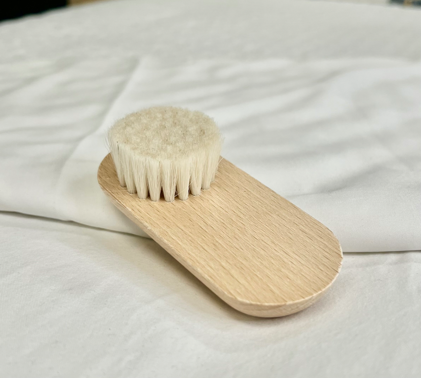 Facial cleansing-lymphatic massage brush
